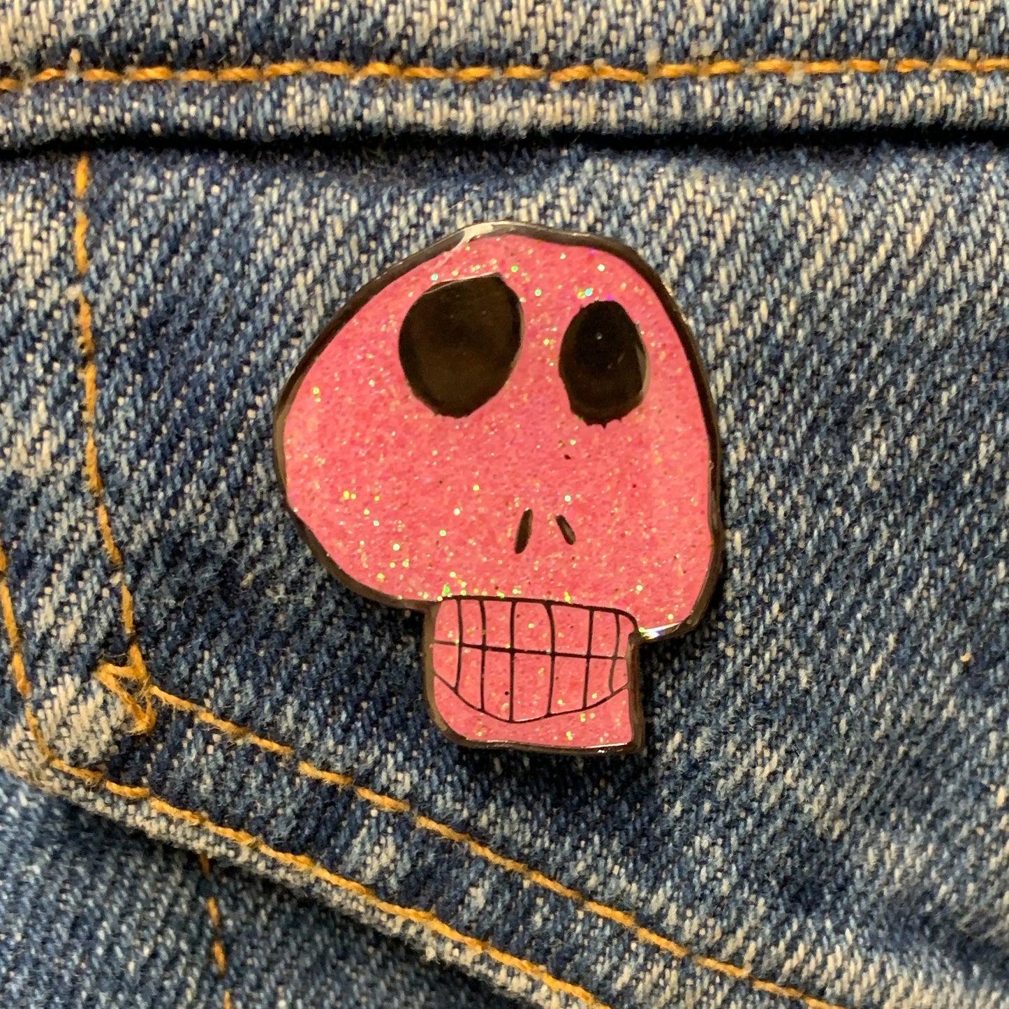 GLITTER Skull Enamel Pin