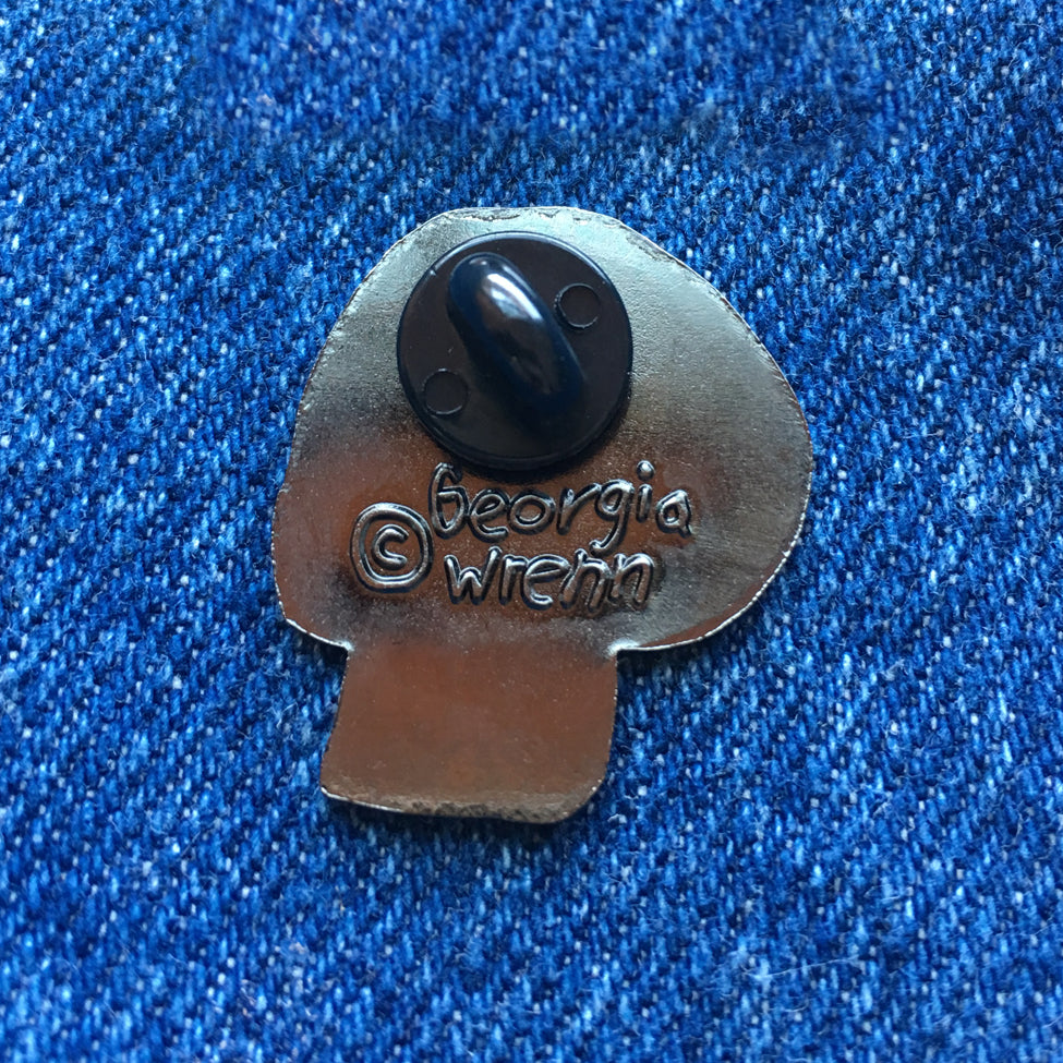Skull Enamel Pin